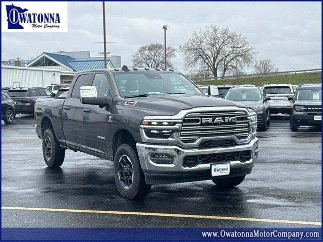 2025 RAM Ram 3500 RAM 3500 LARAMIE CREW CAB 4X4 64 BOX 2025 RAM Ram 3500 RAM 3500 LARAMIE CREW CAB 4X4 64 BOX