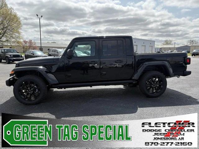 2025 Jeep Gladiator GLADIATOR NIGHTHAWK 4X4