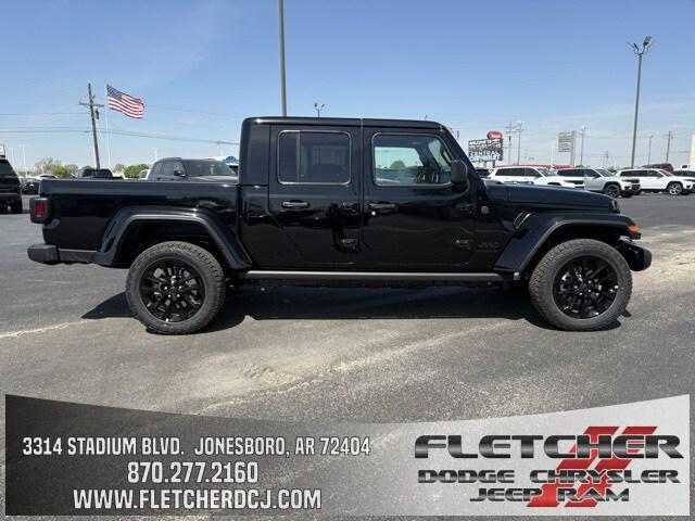 2025 Jeep Gladiator GLADIATOR NIGHTHAWK 4X4