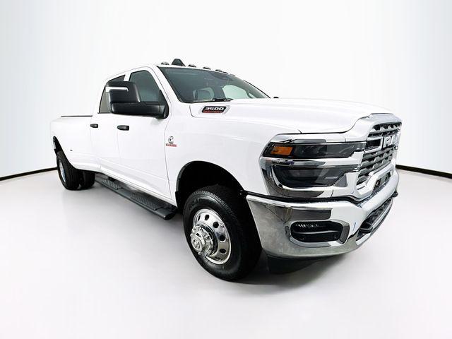 2025 RAM Ram 3500 RAM 3500 TRADESMAN CREW CAB 4X4 8 BOX