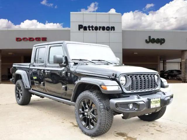 2025 Jeep Gladiator GLADIATOR NIGHTHAWK 4X4