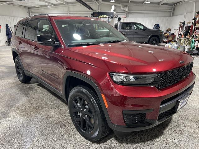 2025 Jeep Grand Cherokee GRAND CHEROKEE L ALTITUDE X 4X4