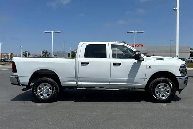 2025 RAM Ram 2500 RAM 2500 TRADESMAN CREW CAB 4X4 64 BOX