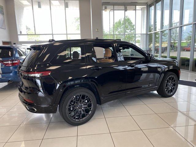 2025 Jeep Grand Cherokee GRAND CHEROKEE SUMMIT RESERVE 4X4