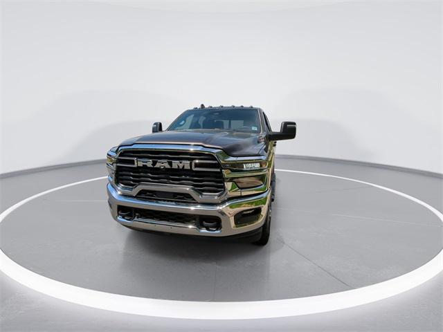 2025 RAM Ram 3500 RAM 3500 TRADESMAN CREW CAB 4X4 64 BOX