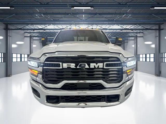 2025 RAM Ram 2500 RAM 2500 TRADESMAN CREW CAB 4X4 64 BOX