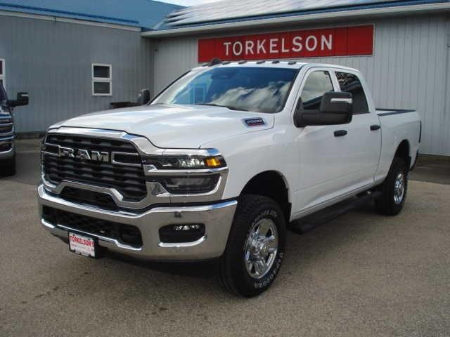 2025 RAM Ram 2500 RAM 2500 TRADESMAN CREW CAB 4X4 64 BOX
