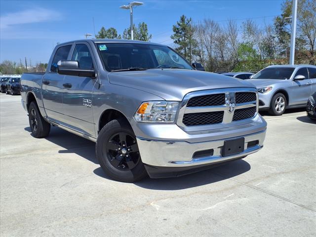 2022 RAM 1500 Classic SLT Crew Cab 4x2 57 Box