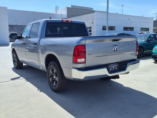 2022 RAM 1500 Classic SLT Crew Cab 4x2 57 Box