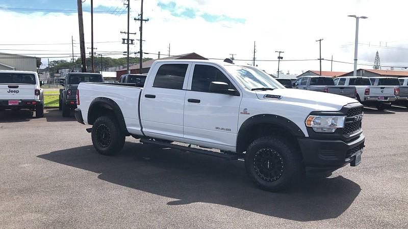 2022 RAM 2500 Tradesman Crew Cab 4x4 64 Box