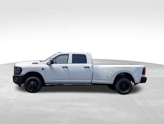 2025 RAM Ram 3500 RAM 3500 TRADESMAN CREW CAB 4X4 8 BOX