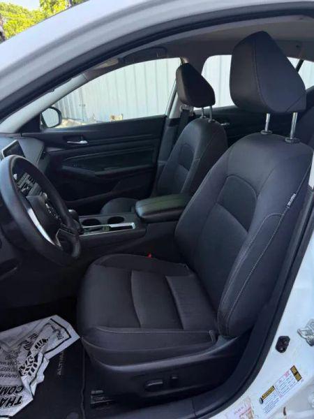 2022 Nissan Altima SR FWD