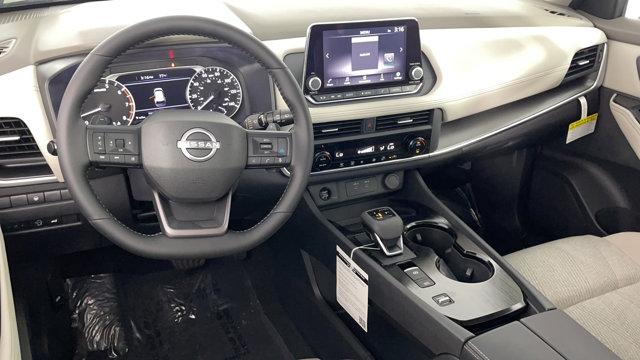 2025 Nissan Rogue SV FWD