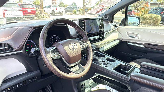2021 Toyota Sienna Platinum