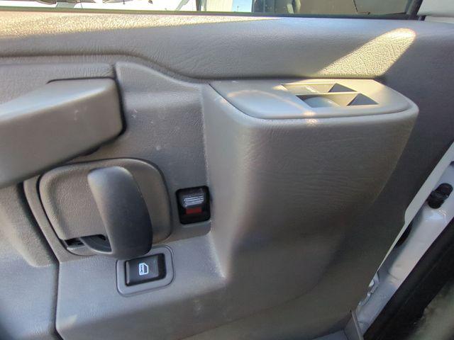 2025 Chevrolet Express Cutaway Work Van