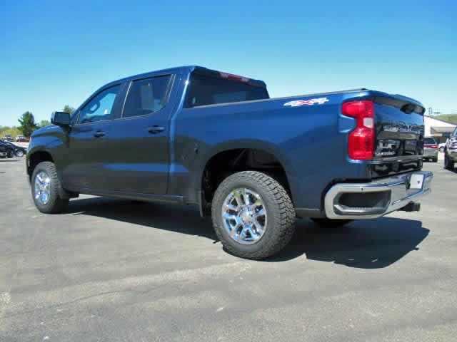 2023 Chevrolet Silverado 1500 4WD Crew Cab Short Bed LT with 2FL