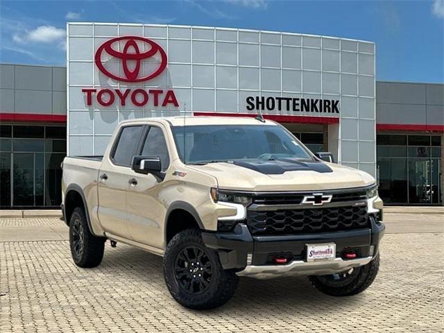 2023 Chevrolet Silverado 1500 4WD Crew Cab Short Bed ZR2