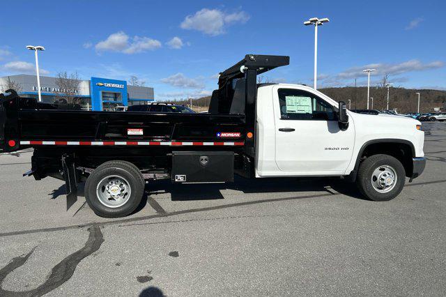 2025 Chevrolet Silverado 3500HD Work Truck