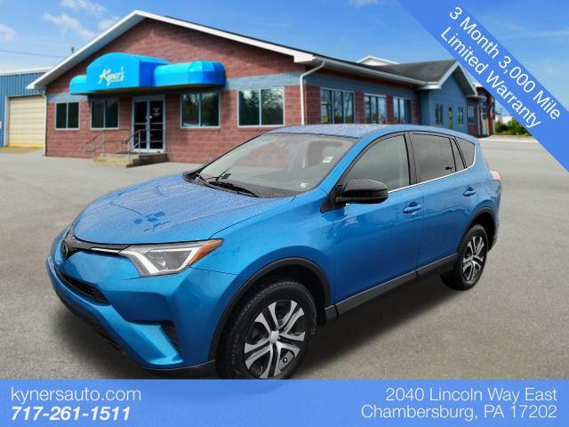 2018 Toyota RAV4 LE for sale in Chambersburg, PA