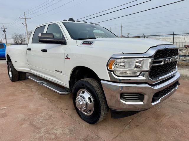 2022 RAM 3500 Tradesman Crew Cab 4x4 8 Box
