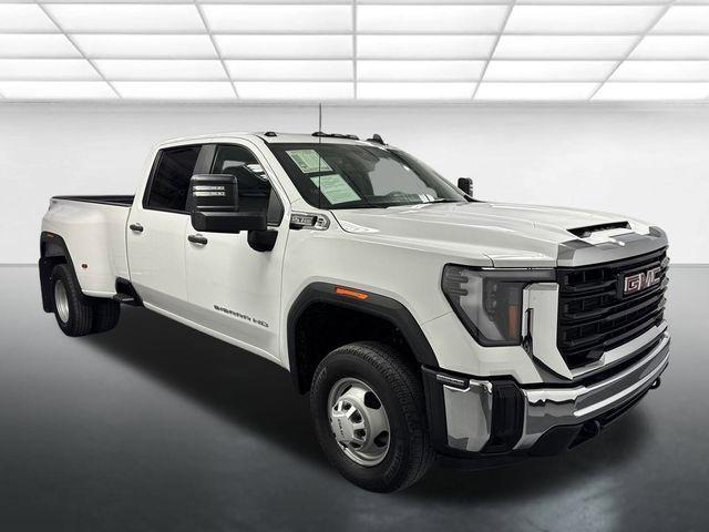 2024 GMC Sierra 3500HD 4WD Crew Cab Long Bed Pro