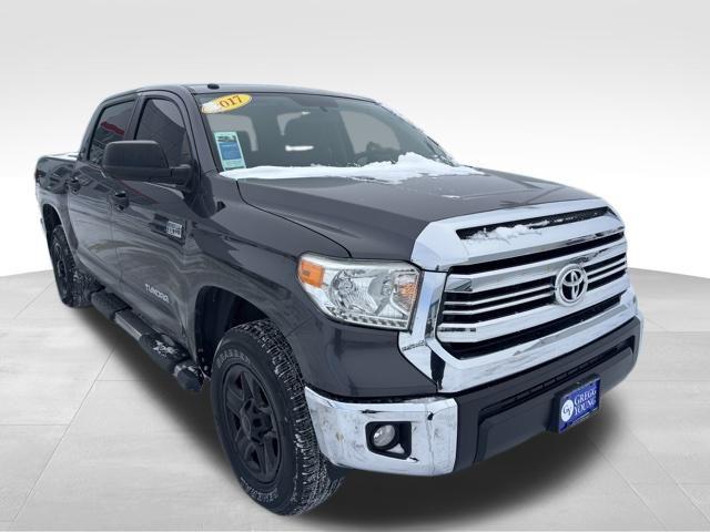 2017 Toyota Tundra SR5 5.7L V8