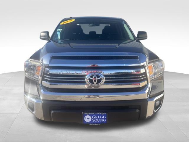 2017 Toyota Tundra SR5 5.7L V8