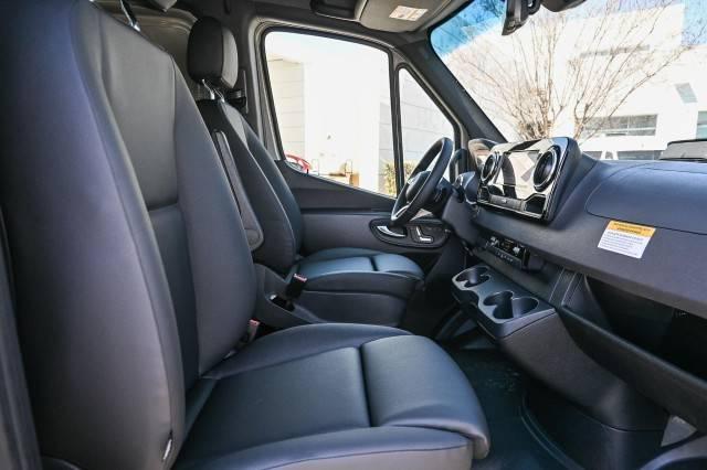 2025 Mercedes-Benz Sprinter 2500 Standard Roof 4-Cyl Diesel HO