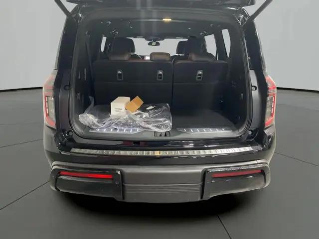 2025 Nissan Armada SL 4WD