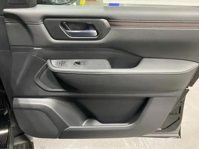 2025 Nissan Armada SL 4WD