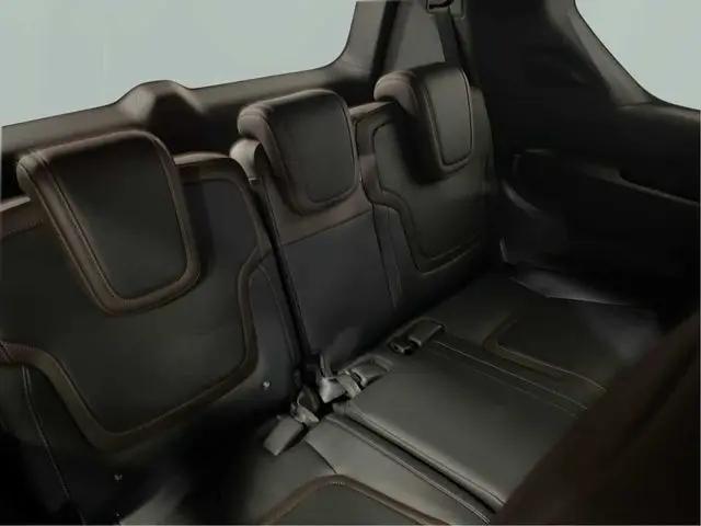2025 Nissan Armada SL 4WD