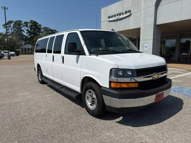 2020 Chevrolet Express Passenger RWD 3500 Extended Wheelbase LT