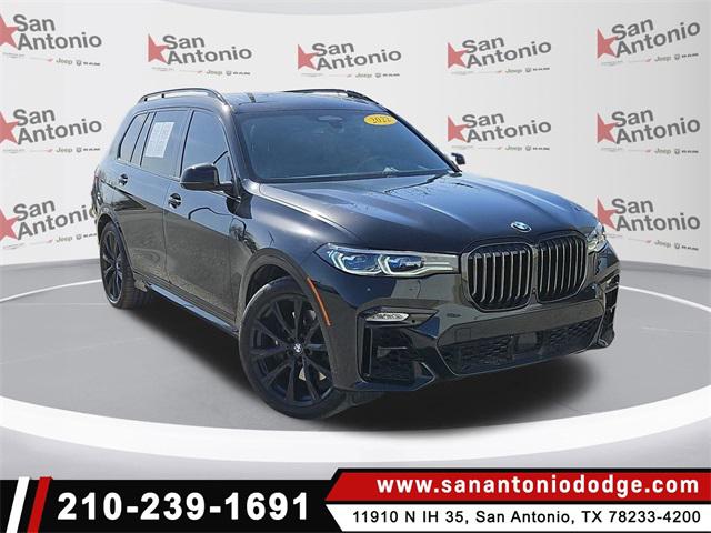 2022 BMW X7 M50i