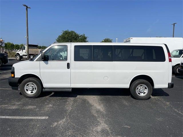 2022 Chevrolet Express Passenger RWD 3500 Extended Wheelbase LS