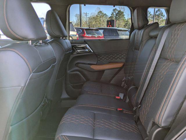 2025 Mitsubishi Outlander PHEV SEL S-AWC