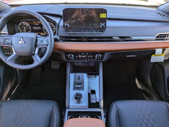 2025 Mitsubishi Outlander PHEV SEL S-AWC