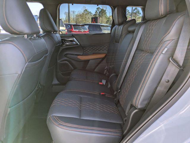 2025 Mitsubishi Outlander PHEV SEL S-AWC