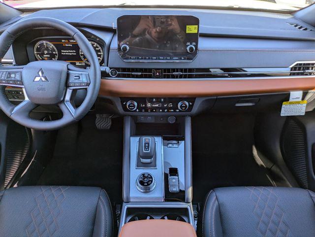2025 Mitsubishi Outlander PHEV SEL S-AWC