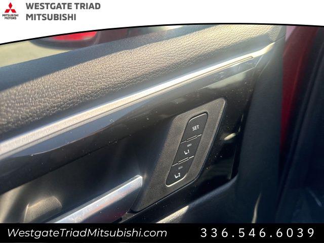 2025 Mitsubishi Outlander PHEV SEL S-AWC