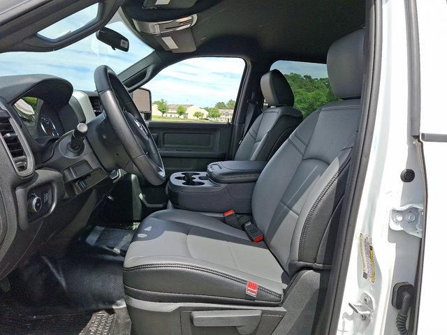 2024 Ram 5500 Tradesman/SLT/Laramie/Limited