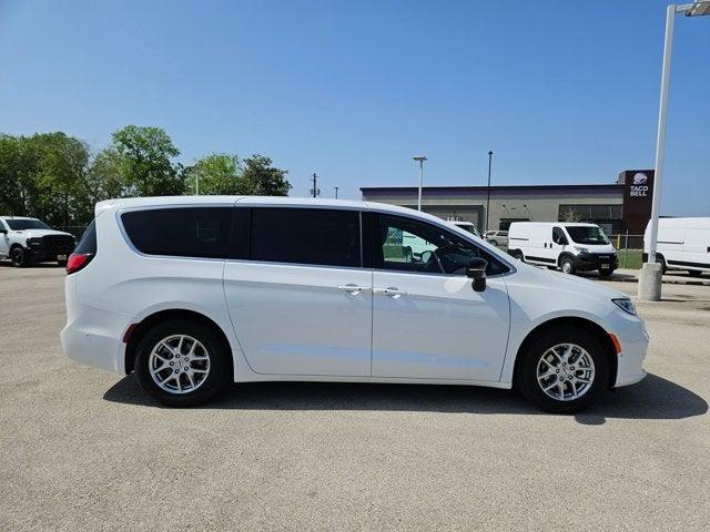 2025 Chrysler Pacifica PACIFICA SELECT