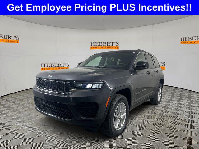 2025 Jeep Grand Cherokee GRAND CHEROKEE LAREDO X 4X2