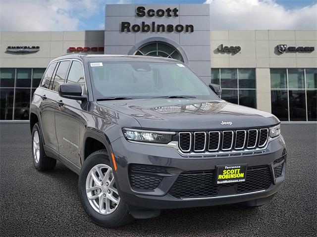2025 Jeep Grand Cherokee GRAND CHEROKEE LAREDO X 4X2