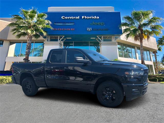 2025 RAM Ram 1500 RAM 1500 TRADESMAN QUAD CAB 4X4 64 BOX