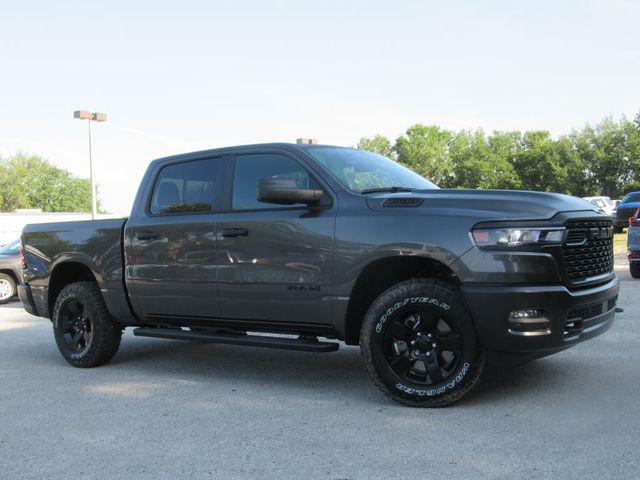 2025 RAM Ram 1500 RAM 1500 WARLOCK CREW CAB 4X4 57 BOX