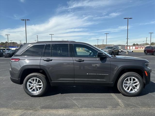 2025 Jeep Grand Cherokee GRAND CHEROKEE LAREDO X 4X2