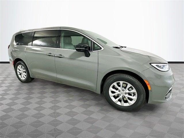 2025 Chrysler Pacifica PACIFICA SELECT AWD