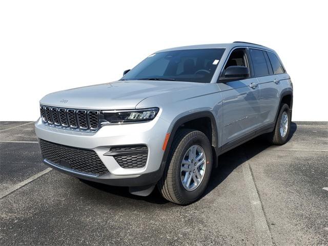 2025 Jeep Grand Cherokee GRAND CHEROKEE LAREDO 4X4