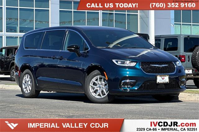 2025 Chrysler Pacifica PACIFICA SELECT