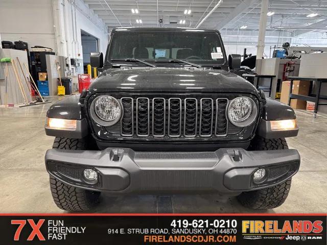 2025 Jeep Gladiator GLADIATOR NIGHTHAWK 4X4 2025 Jeep Gladiator GLADIATOR NIGHTHAWK 4X4